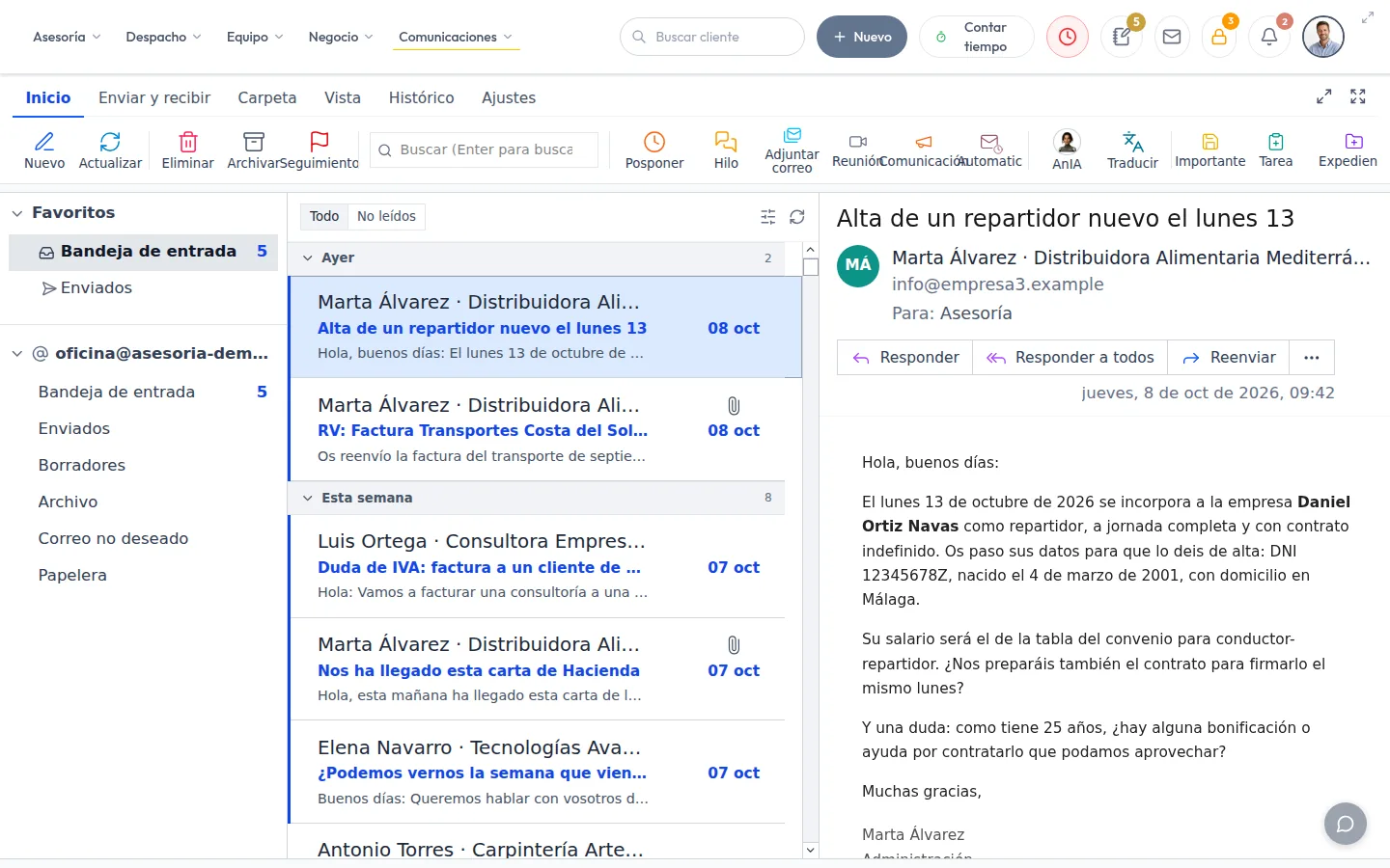 Correo de la asesoría con los botones de tarea, expediente, AEAT y AnIA